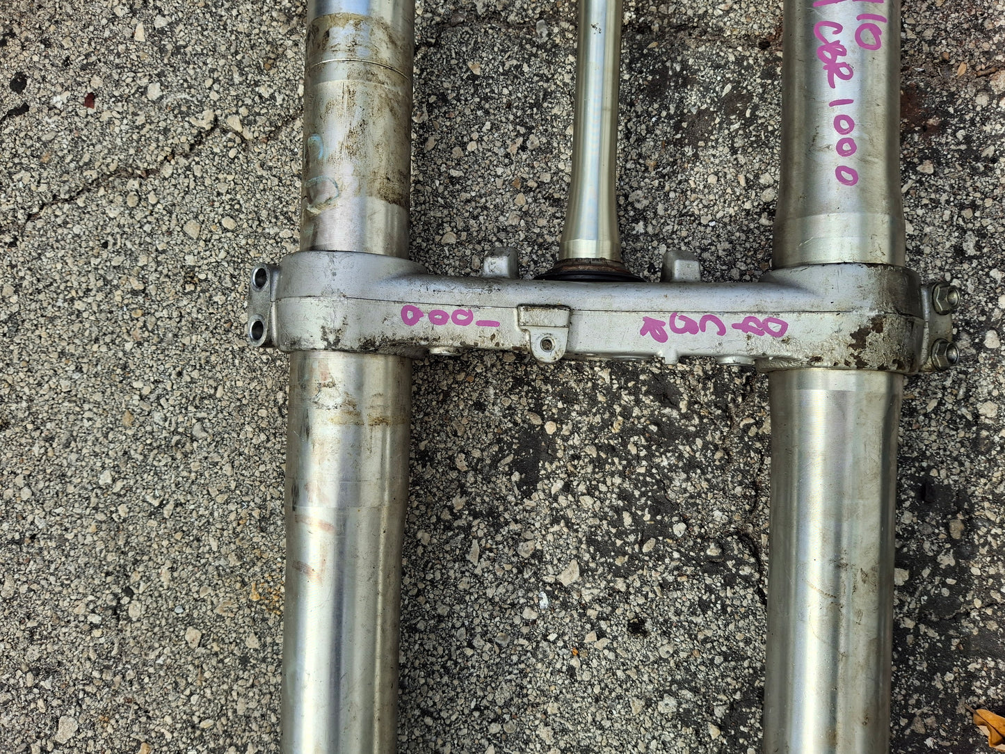 04-07 Honda CBR1000RR Forks CBR1000 Front end & Lower Tree Suspension MEL