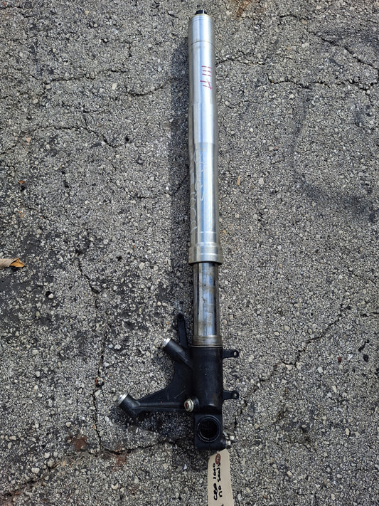 04-07 Honda CBR1000RR Right Fork CBR1000 Front End CBR 1000 RR Suspension MEL