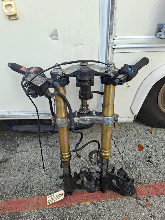 05 06 Honda CBR600RR Forks 600RR Front End Clip Ons Switches Triple Trees Calipers