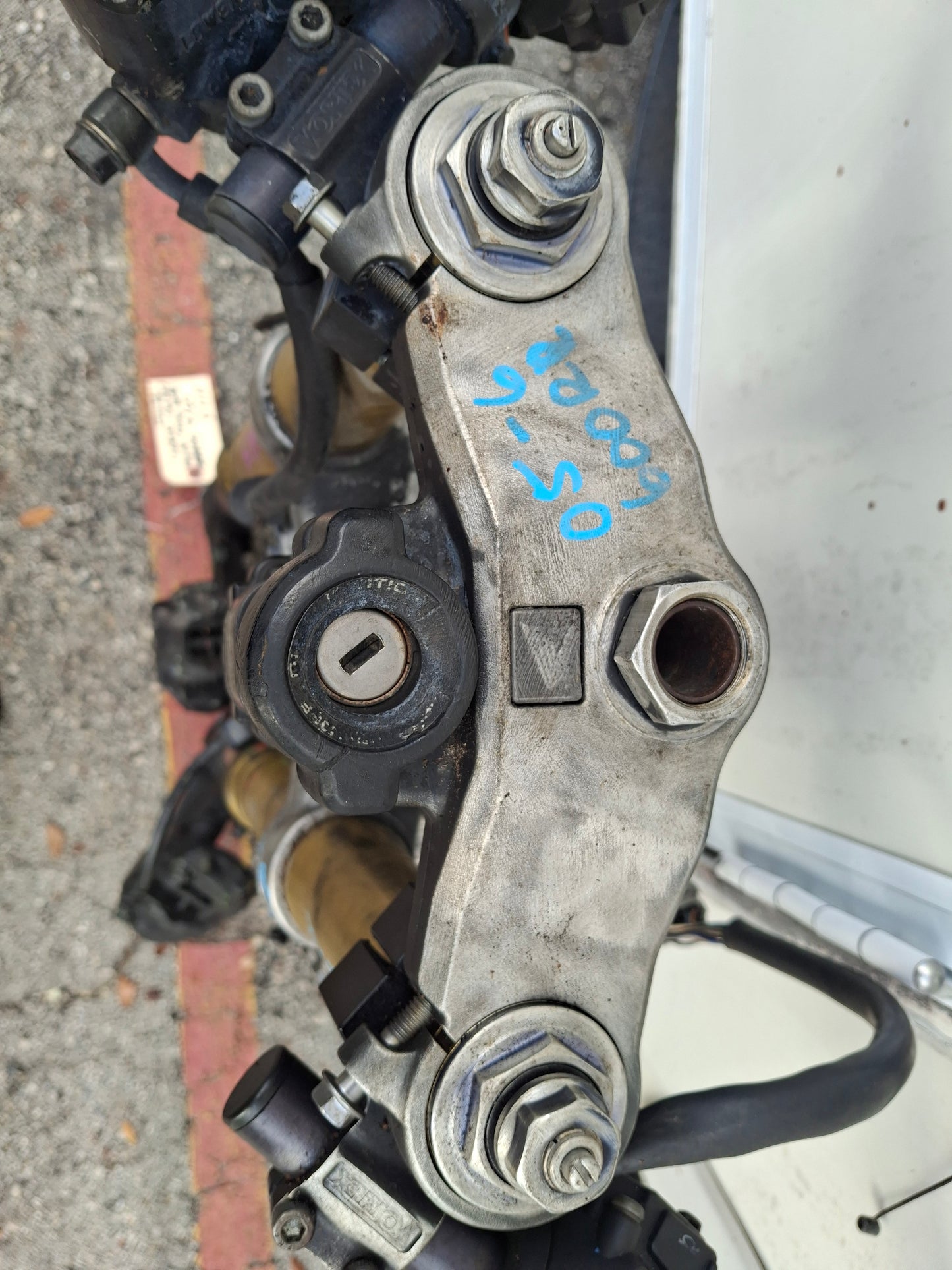 05 06 Honda CBR600RR Forks 600RR Front End Clip Ons Switches Triple Trees Calipers