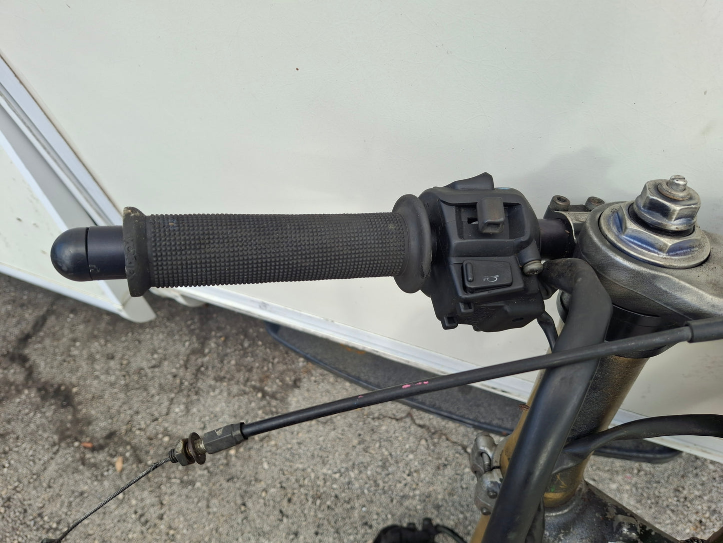 05 06 Honda CBR600RR Forks 600RR Front End Clip Ons Switches Triple Trees Calipers