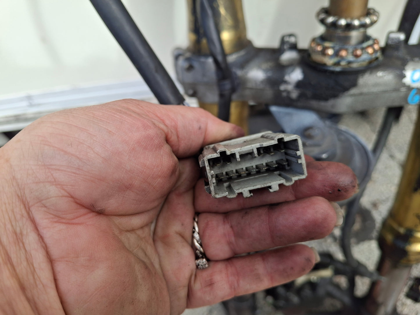 05 06 Honda CBR600RR Forks 600RR Front End Clip Ons Switches Triple Trees Calipers