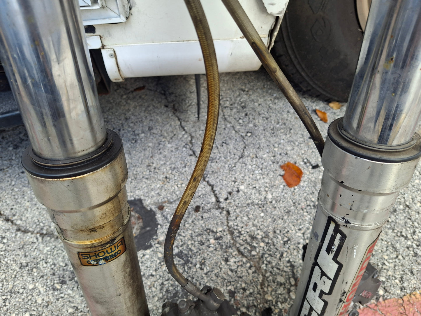 93 94 Honda CBR900RR Forks Clip-Ons Calipers Triple Tree Master Cylinder 900RR MWO