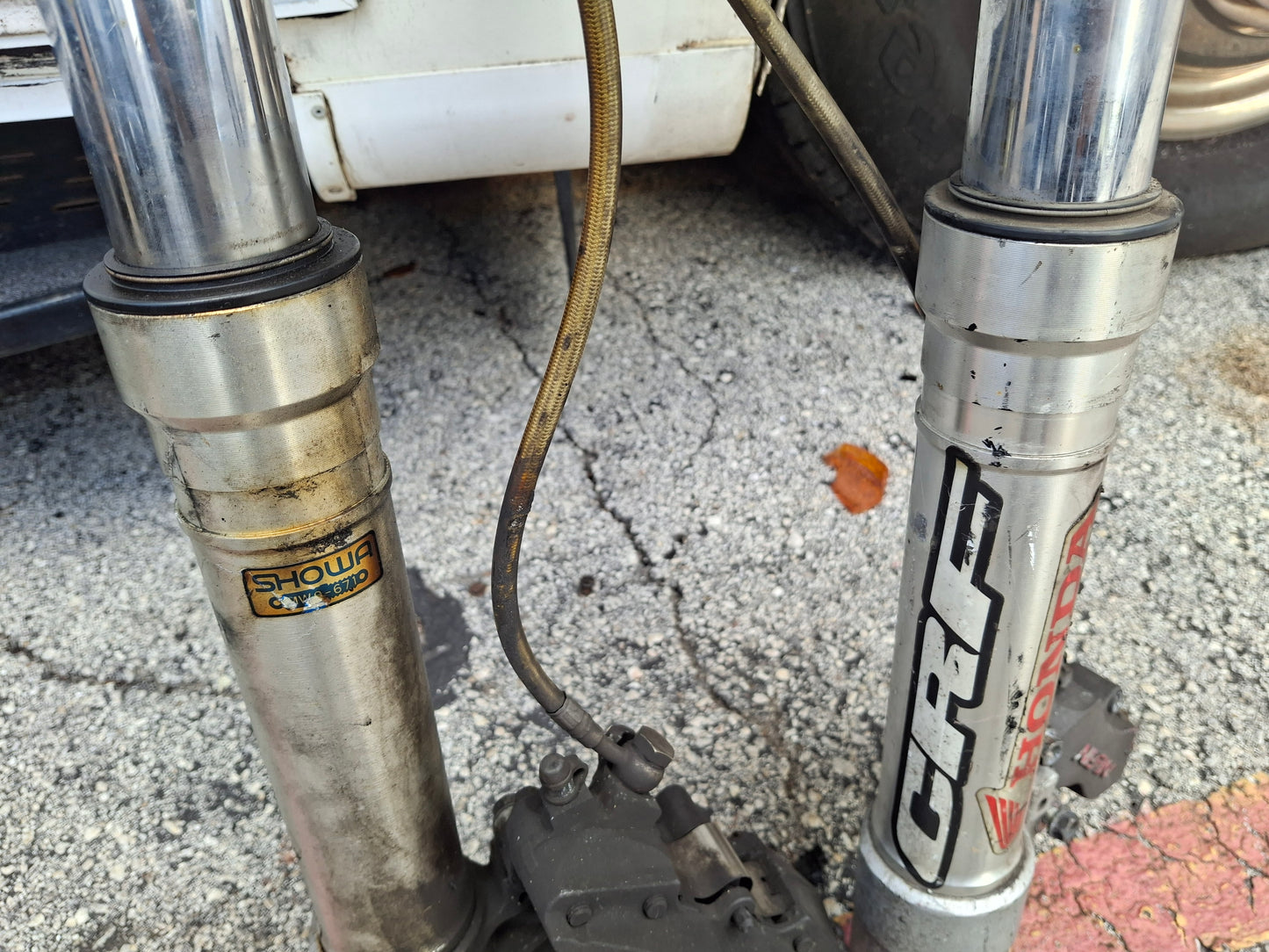 93 94 Honda CBR900RR Forks Clip-Ons Calipers Triple Tree Master Cylinder 900RR MWO