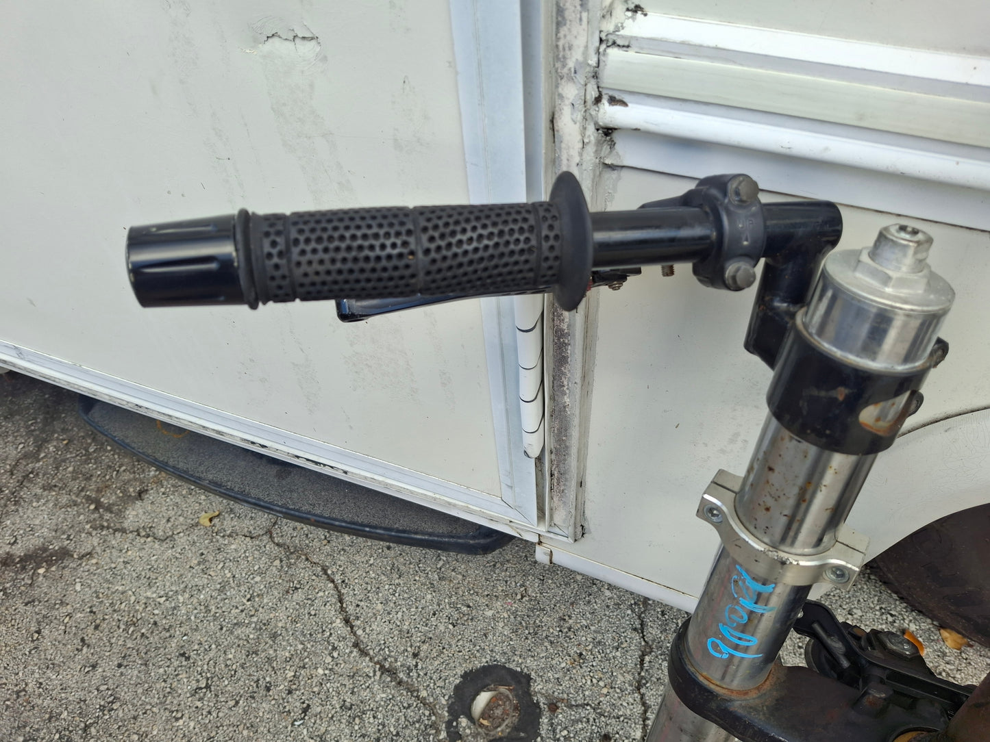 93 94 Honda CBR900RR Forks Clip-Ons Calipers Triple Tree Master Cylinder 900RR MWO