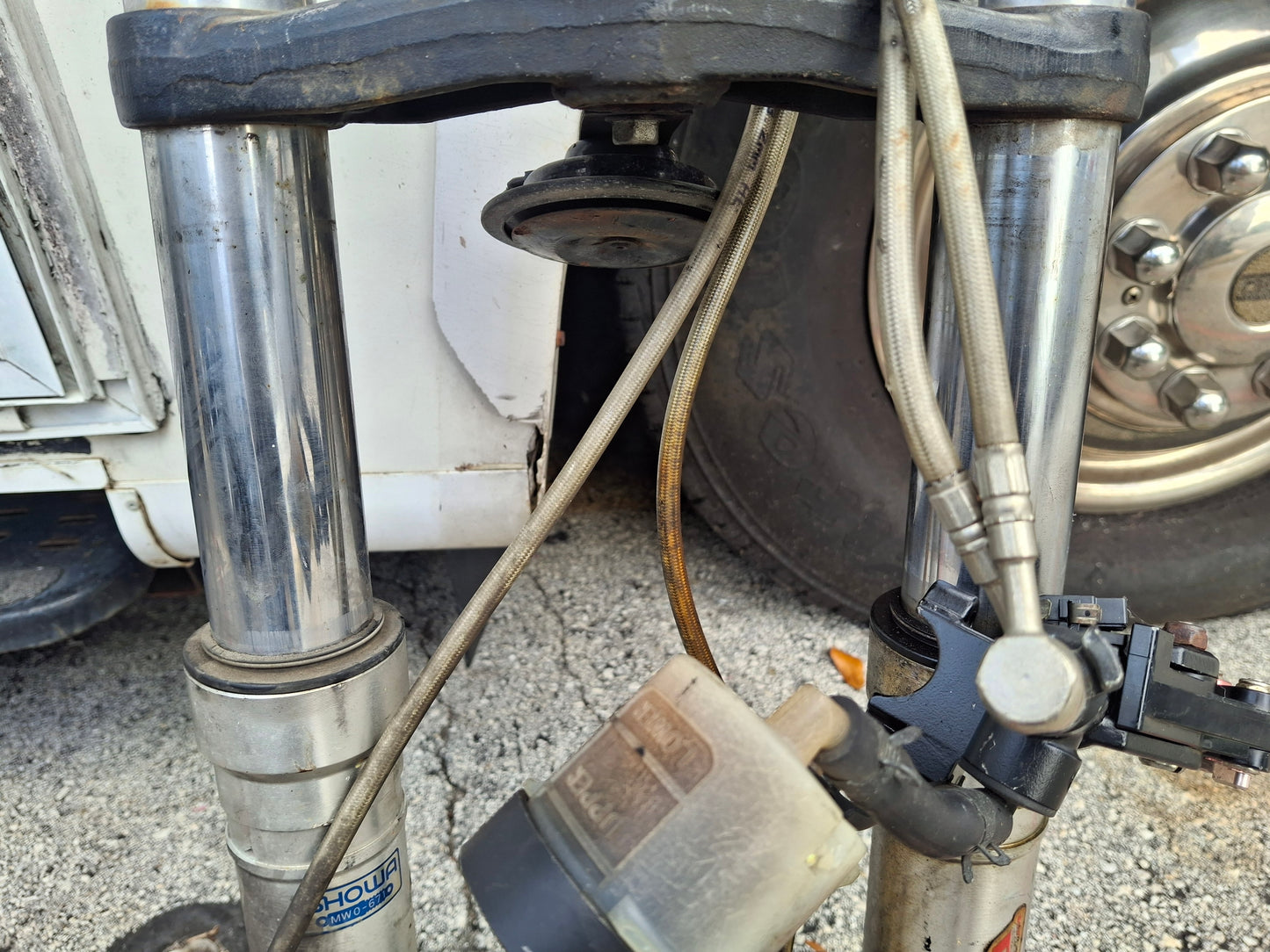 93 94 Honda CBR900RR Forks Clip-Ons Calipers Triple Tree Master Cylinder 900RR MWO