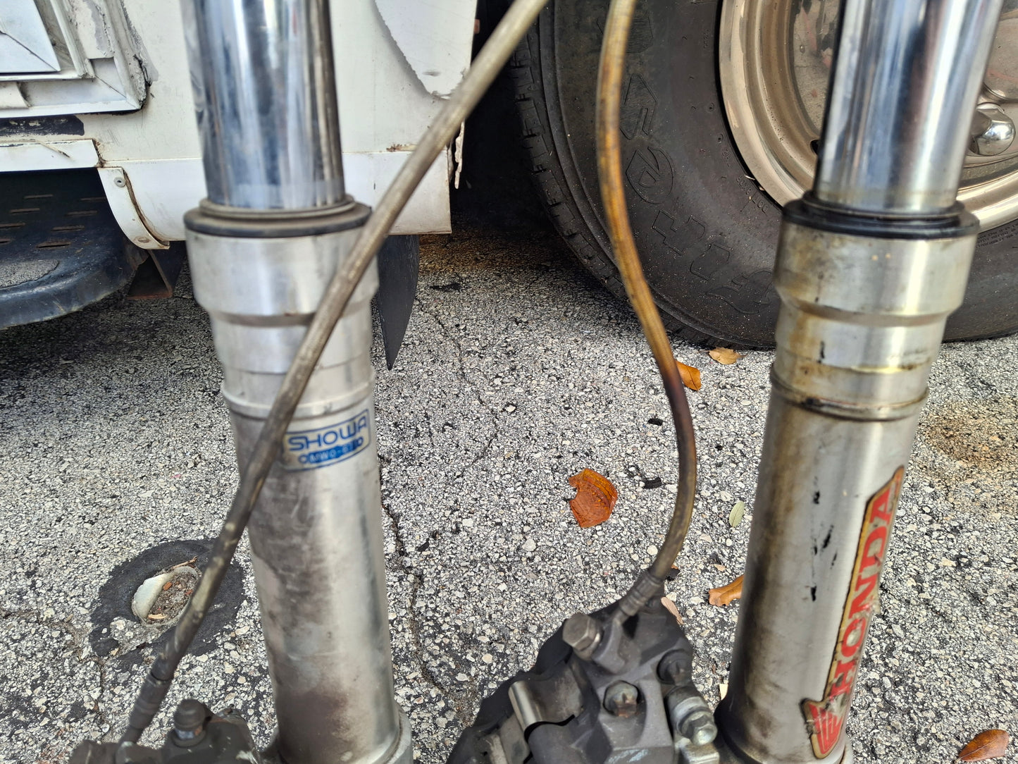 93 94 Honda CBR900RR Forks Clip-Ons Calipers Triple Tree Master Cylinder 900RR MWO