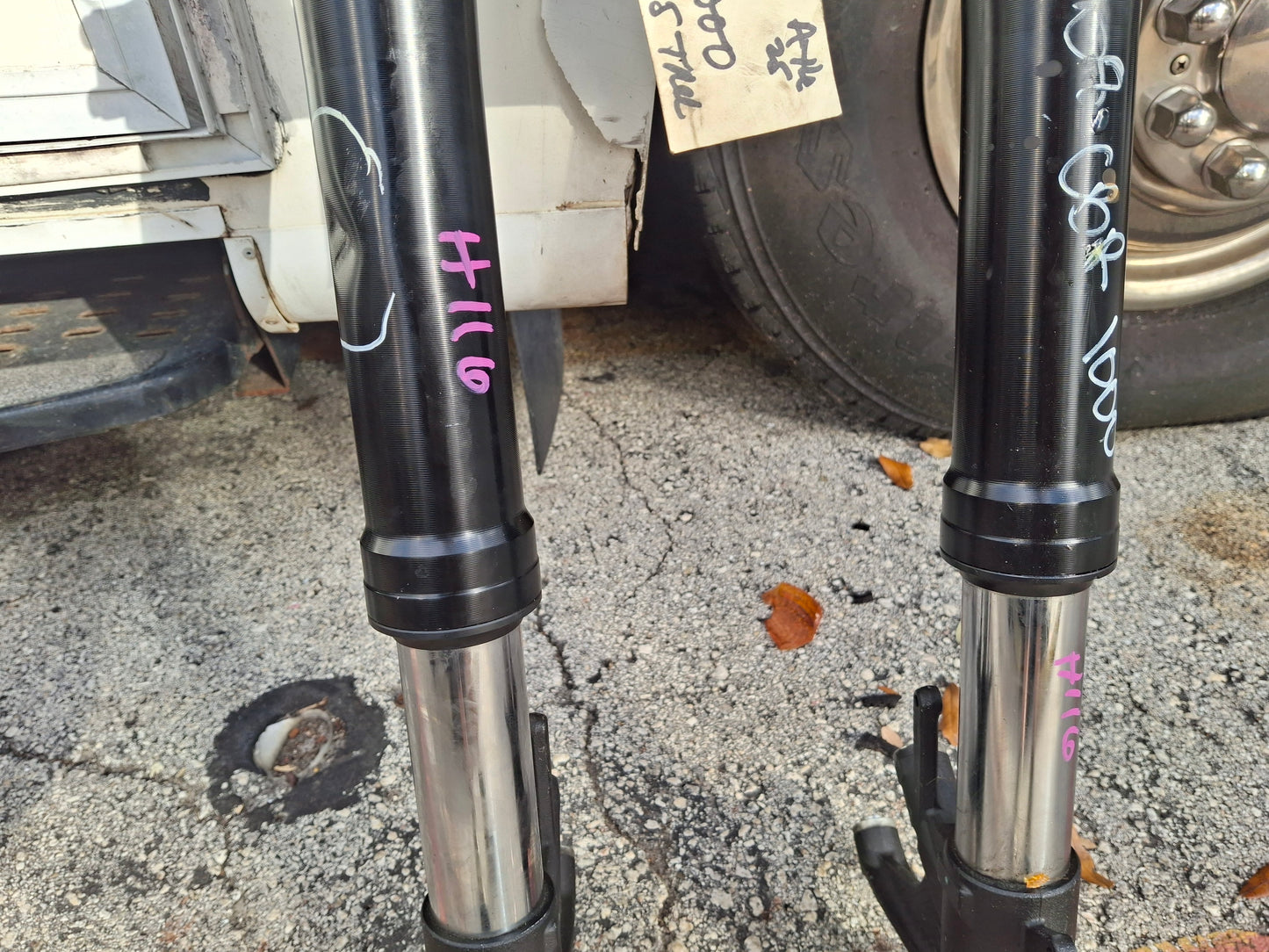 08-11 Honda CBR1000RR Forks CBR1000 Front End Lower Triple Tree Axle CBR 1000