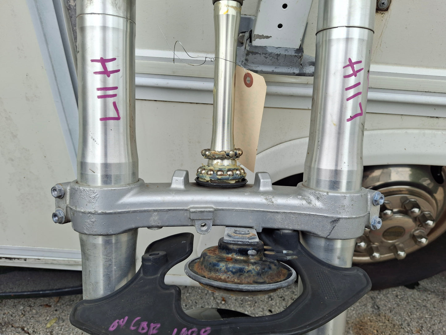 04-07 Honda CBR1000RR Forks CBR 1000 Front End Axle Triple Tree Front Rim Wheel