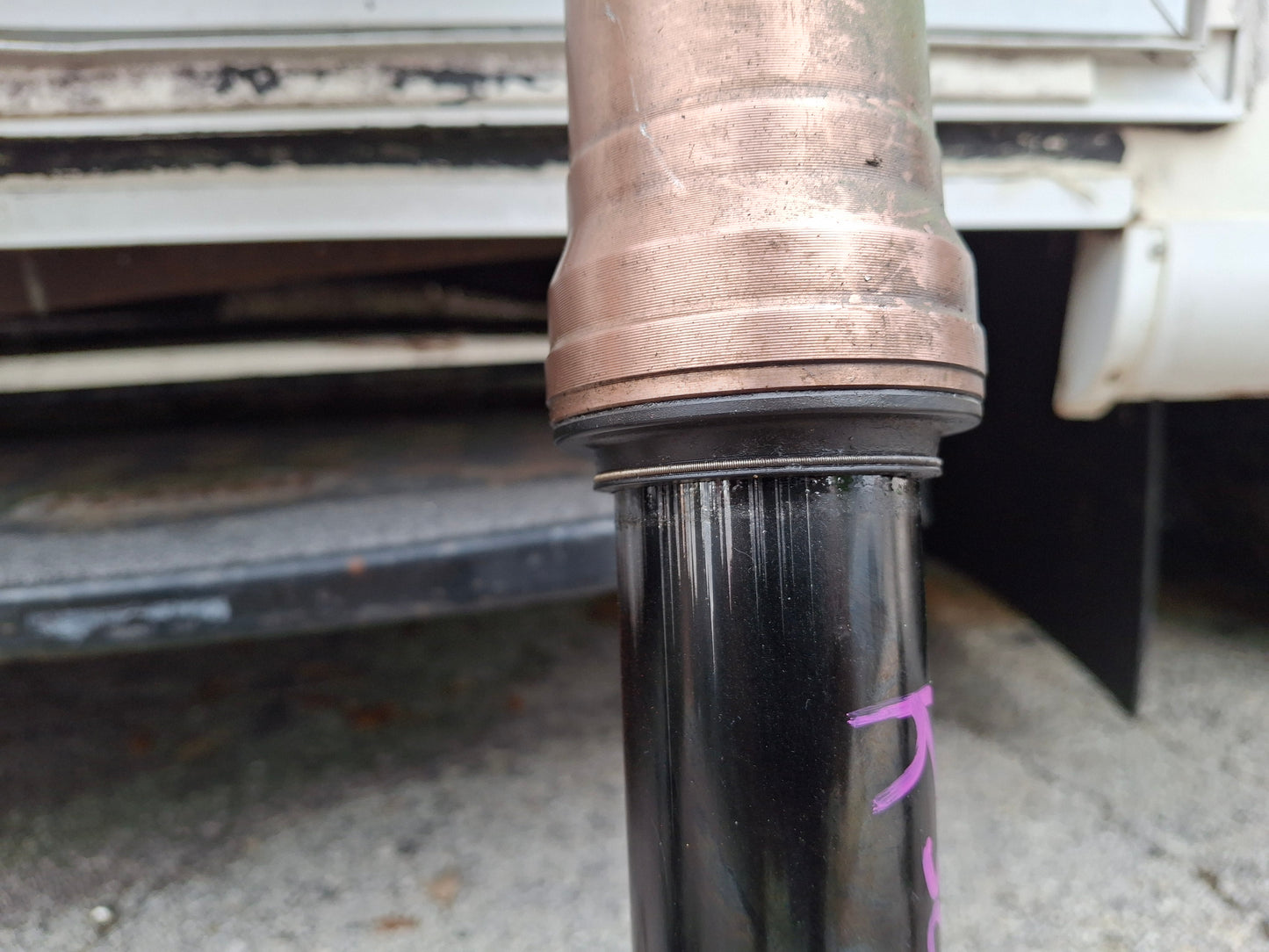08 09 10 Kawasaki ZX-10 Forks ZX-10R Front End Lower Triple Tree ZX10 ZX10R