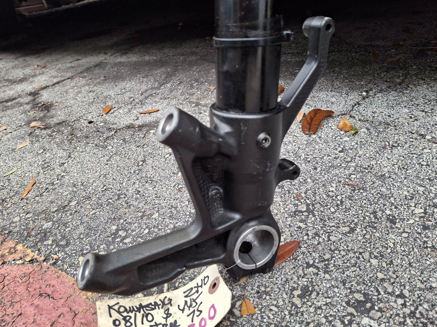 08 09 10 Kawasaki ZX-10 Forks ZX-10R Front End Lower Triple Tree ZX10 ZX10R