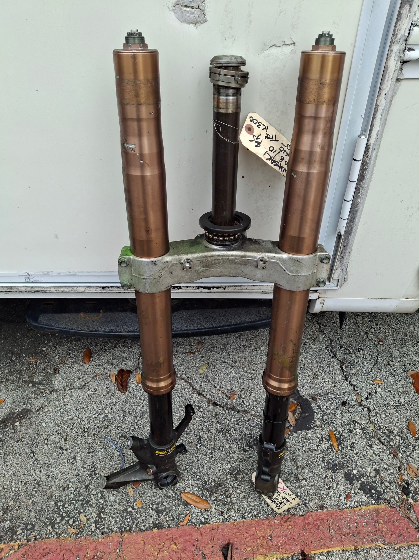 08 09 10 Kawasaki ZX-10 Forks ZX-10R Front End Lower Triple Tree ZX10 ZX10R