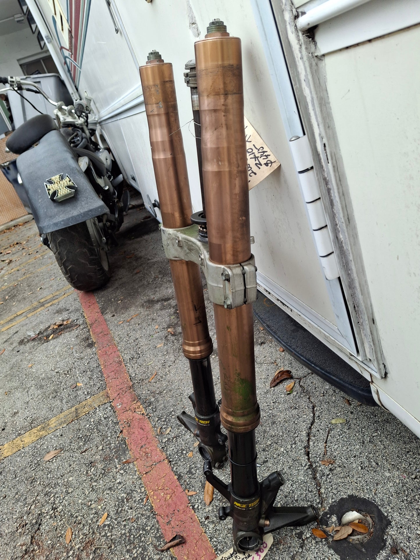 08 09 10 Kawasaki ZX-10 Forks ZX-10R Front End Lower Triple Tree ZX10 ZX10R