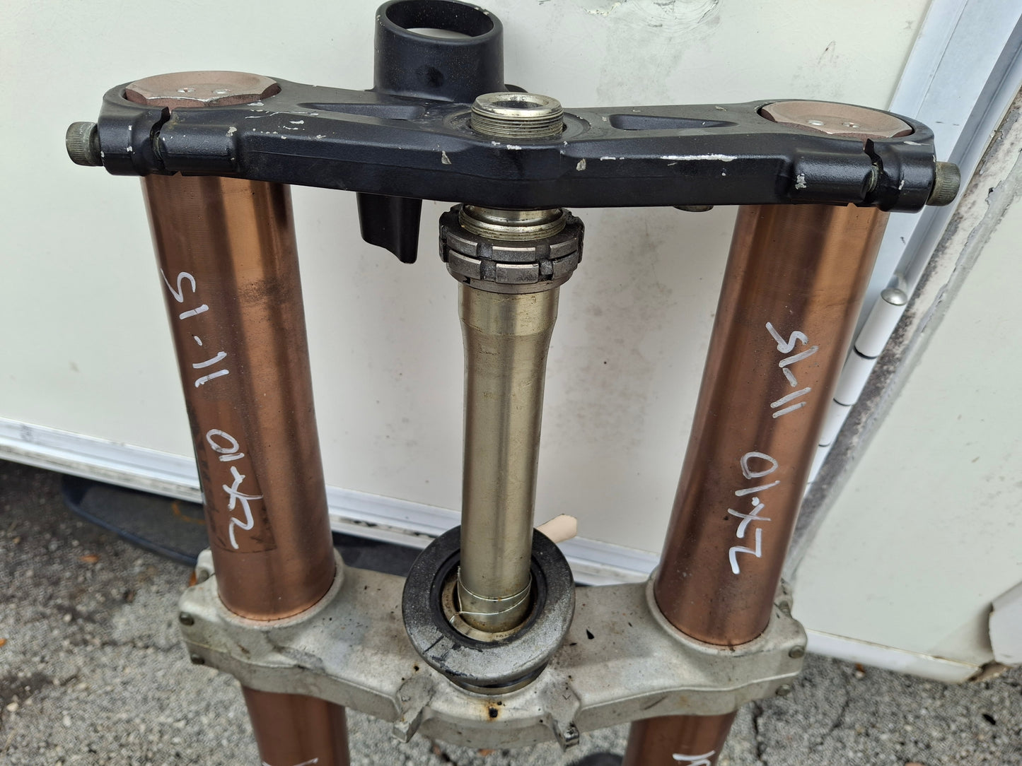 11-15 Kawasaki ZX-10 Forks Gen 4 ZX10 Front End Triple Trees Axle ZX-10R K197