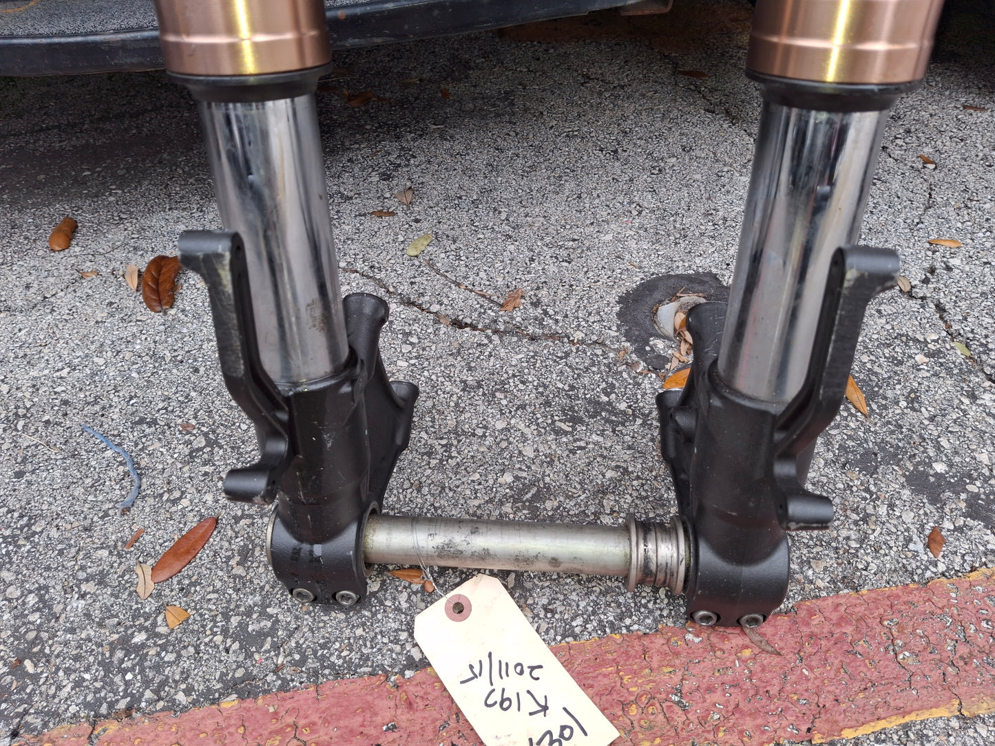 11-15 Kawasaki ZX-10 Forks Gen 4 ZX10 Front End Triple Trees Axle ZX-10R K197