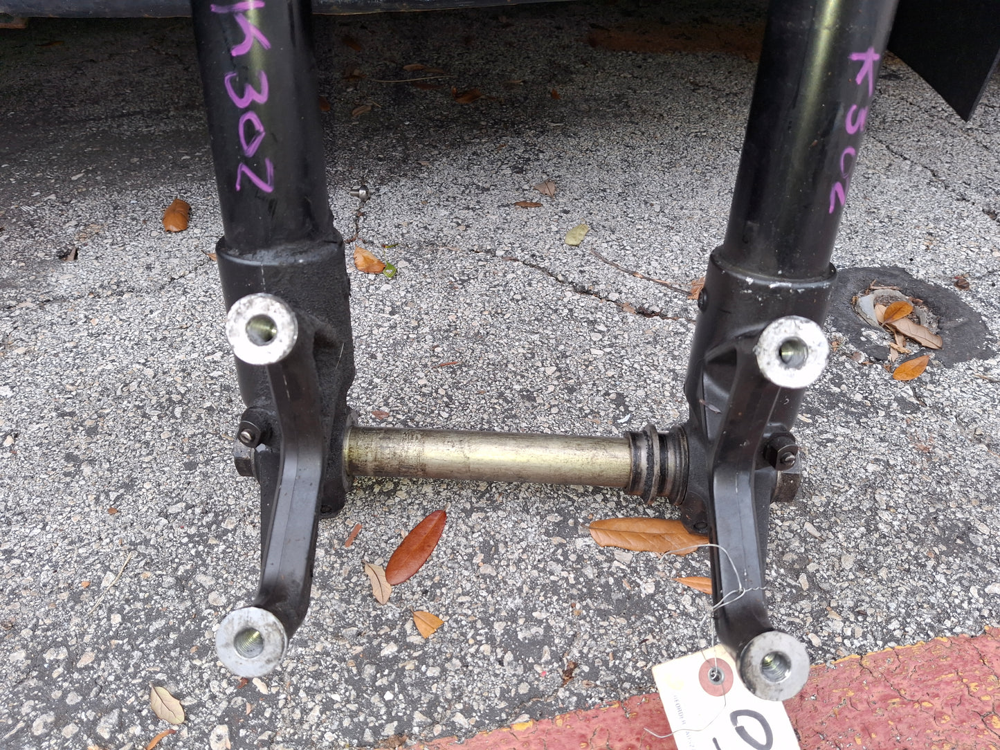 06 07 Kawasaki ZX-10 Forks Triple Tree Axle ZX10 Front End Suspension ZX-10R