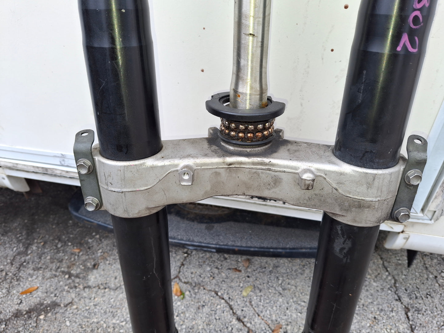06 07 Kawasaki ZX-10 Forks Triple Tree Axle ZX10 Front End Suspension ZX-10R