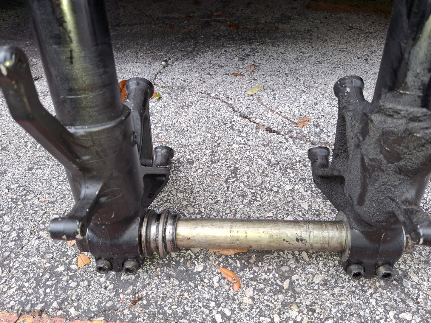 06 07 Kawasaki ZX-10 Forks Triple Tree Axle ZX10 Front End Suspension ZX-10R