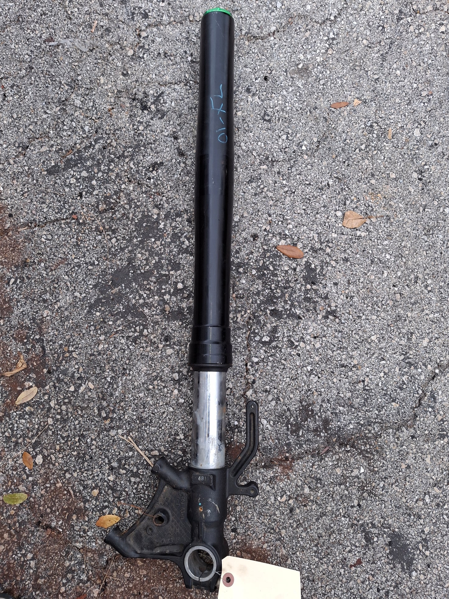 11-15 Kawasaki ZX-10 Left Fork ZX-10R Forks ZX10 Suspension K197-00-L