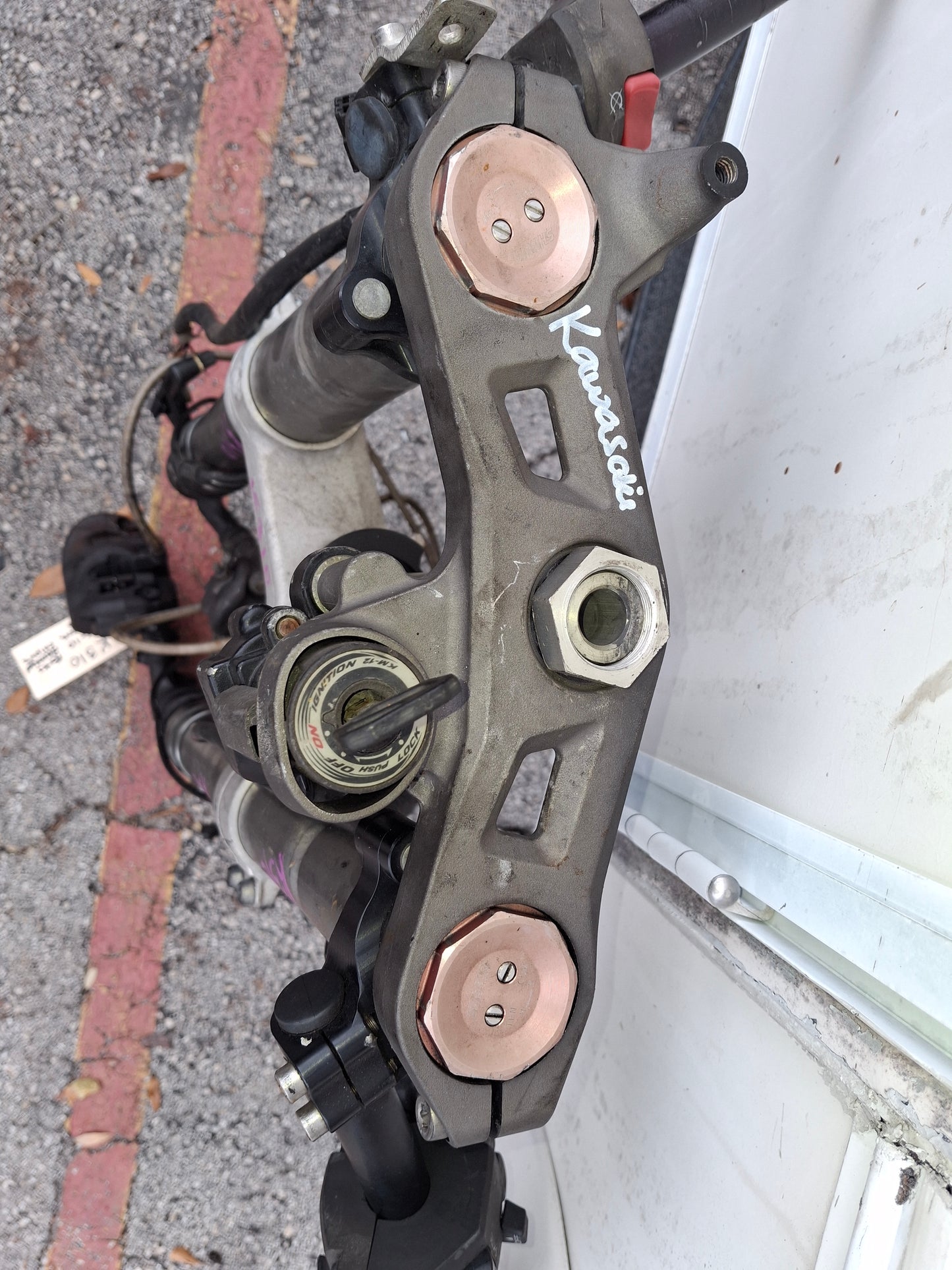 11-15 Kawasaki ZX-10 Forks ZX10 Front End Parting Out Triple Trees , Clip-On , Switches, Calipers etc. Read Description