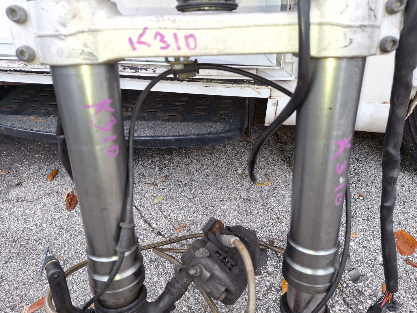 11-15 Kawasaki ZX-10 Forks ZX10 Front End Parting Out Triple Trees , Clip-On , Switches, Calipers etc. Read Description