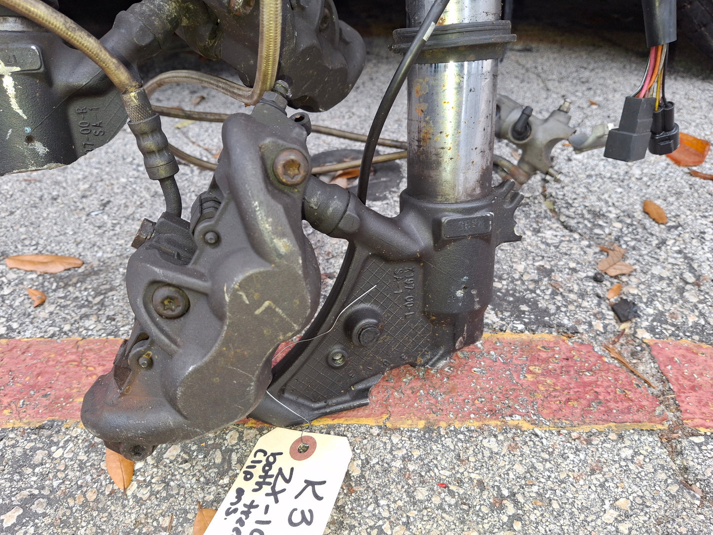 11-15 Kawasaki ZX-10 Forks ZX10 Front End Parting Out Triple Trees , Clip-On , Switches, Calipers etc. Read Description