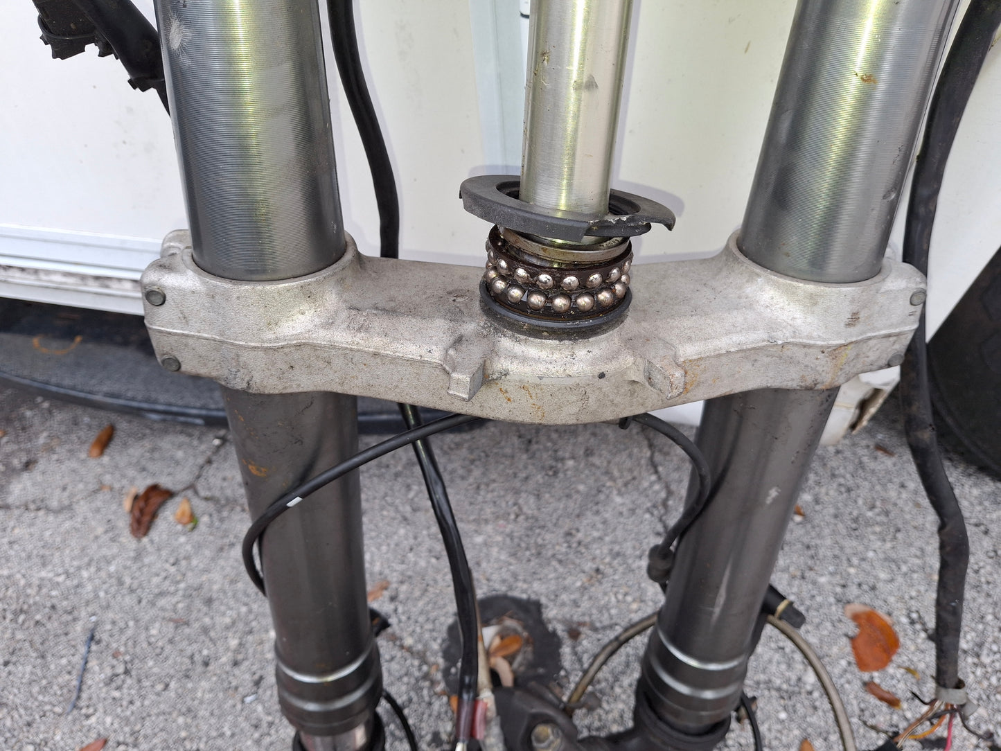 11-15 Kawasaki ZX-10 Forks ZX10 Front End Parting Out Triple Trees , Clip-On , Switches, Calipers etc. Read Description