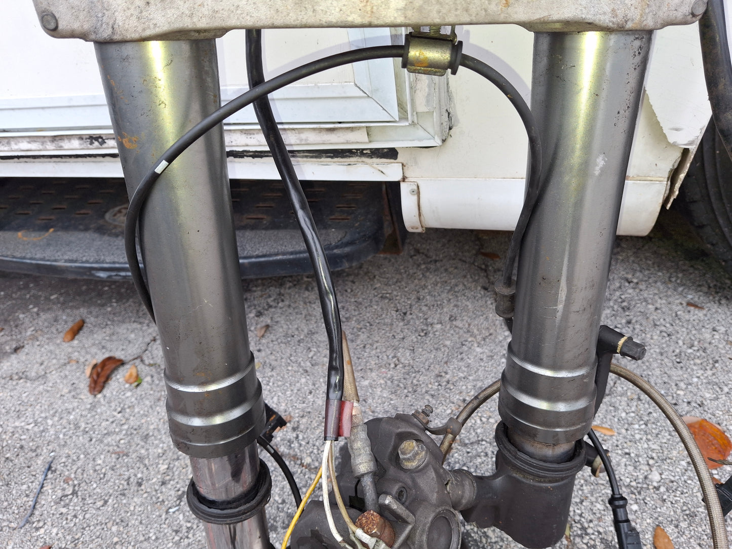 11-15 Kawasaki ZX-10 Forks ZX10 Front End Parting Out Triple Trees , Clip-On , Switches, Calipers etc. Read Description