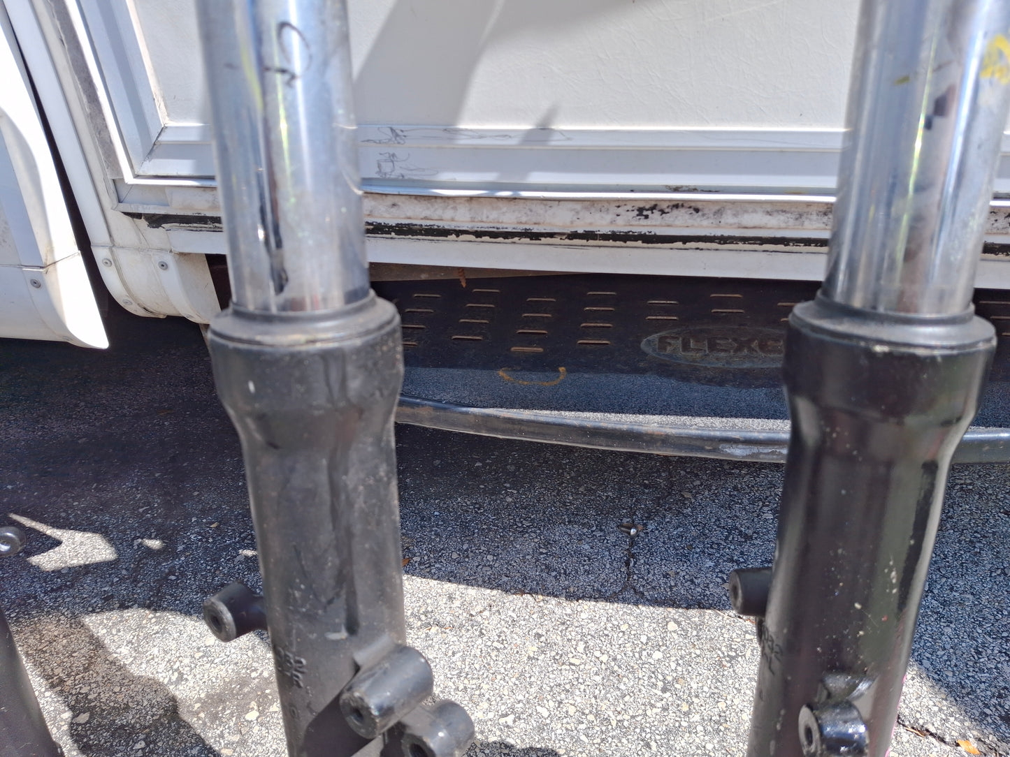 Kawasaki ZX-9R (E1) Forks ZX9 Front End ZX-900 Suspension ZX-9 Triple Tree ZX-9E
