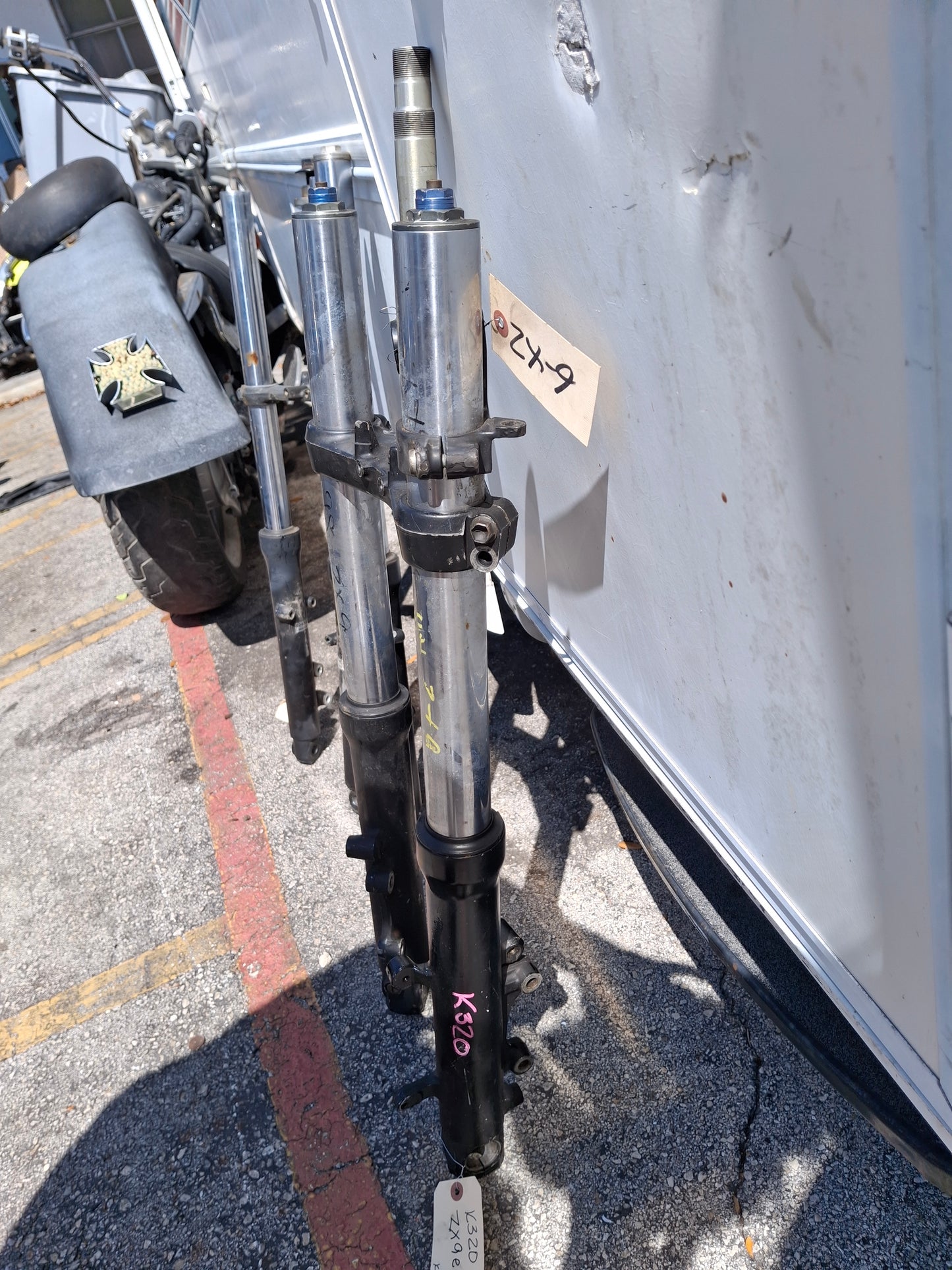 Kawasaki ZX-9R (E1) Forks ZX9 Front End ZX-900 Suspension ZX-9 Triple Tree ZX-9E