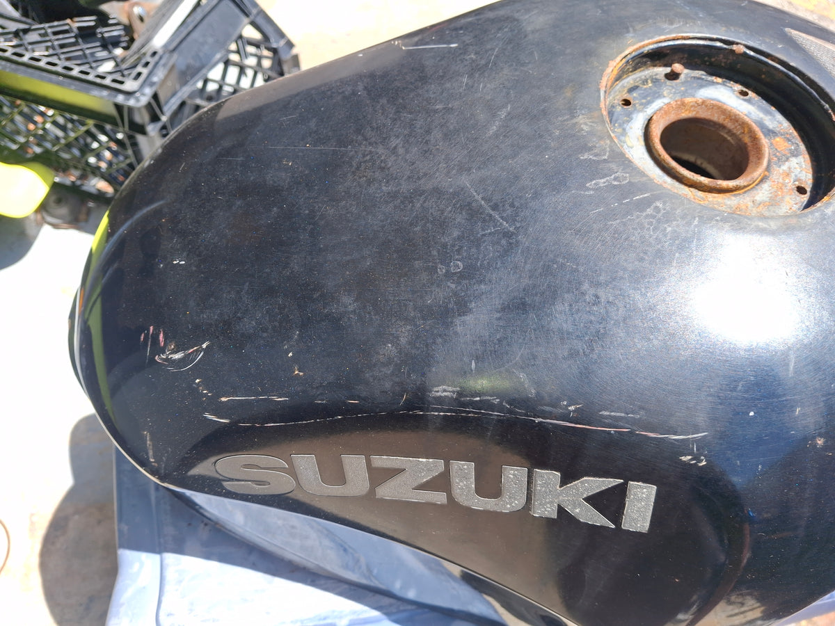 98-06 Suzuki Katana 600 750 Gas Tank GSX600F GSX750F Fuel Tank Petrol Cell S42