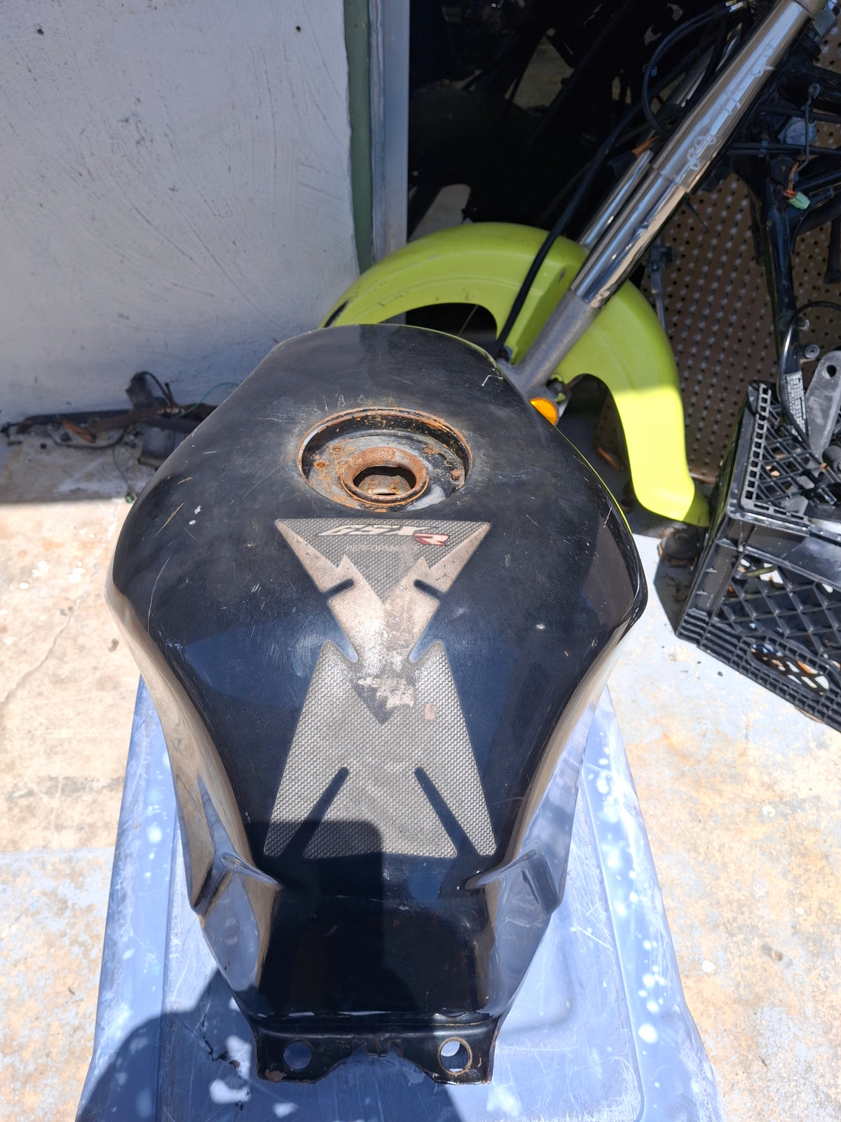 98-06 Suzuki Katana 600 750 Gas Tank GSX600F GSX750F Fuel Tank Petrol Cell S42