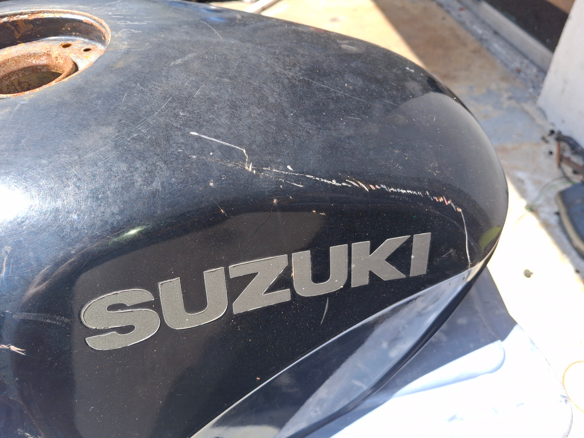 98-06 Suzuki Katana 600 750 Gas Tank GSX600F GSX750F Fuel Tank Petrol Cell S42