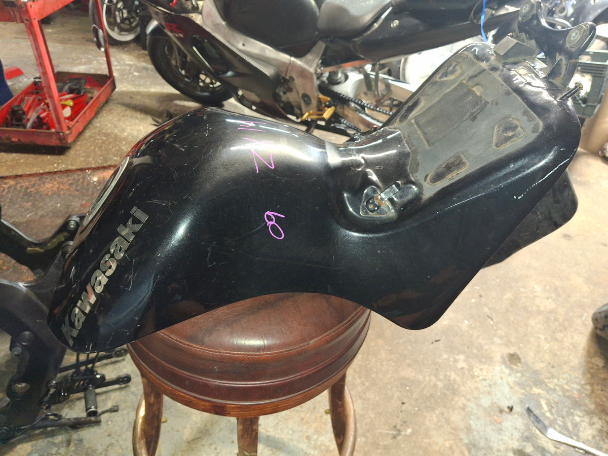 06 - 11 Kawasaki ZX14 Gas Tank ZX-14 Fuel Petrol Cell ZX1400 K33 Inside Nice