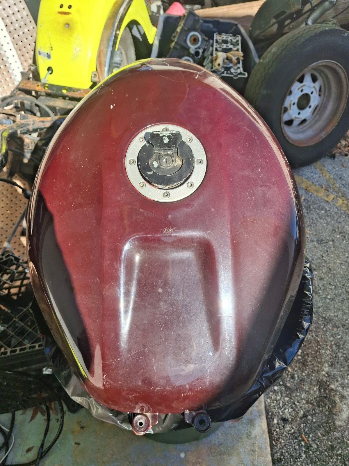 01 02 Suzuki GSXR 1000 Gas Tank GSXR1000 Fuel Tank Petrol GSXR 750 GSXR 600