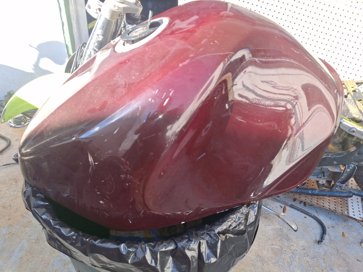 01 02 Suzuki GSXR 1000 Gas Tank GSXR1000 Fuel Tank Petrol GSXR 750 GSXR 600
