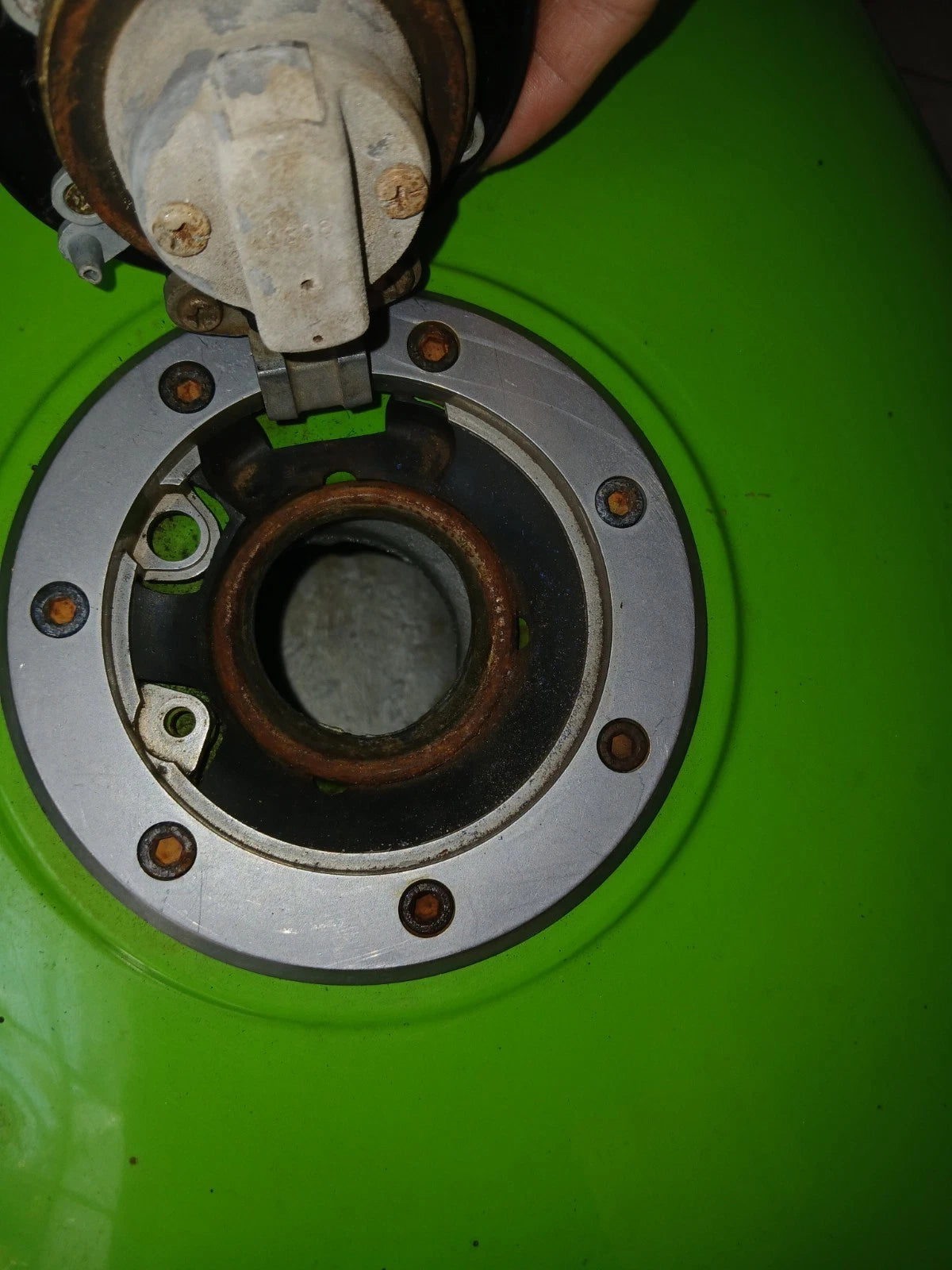 04 Kawasaki EX500 Gas Tank EX 500 Fuel Tank Petrol Cell Ninja 500 Petcock