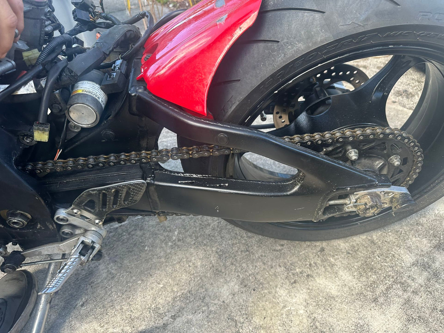 05 06 Suzuki GSXR 1000 project bike , engine questionable , clean title GSXR1000