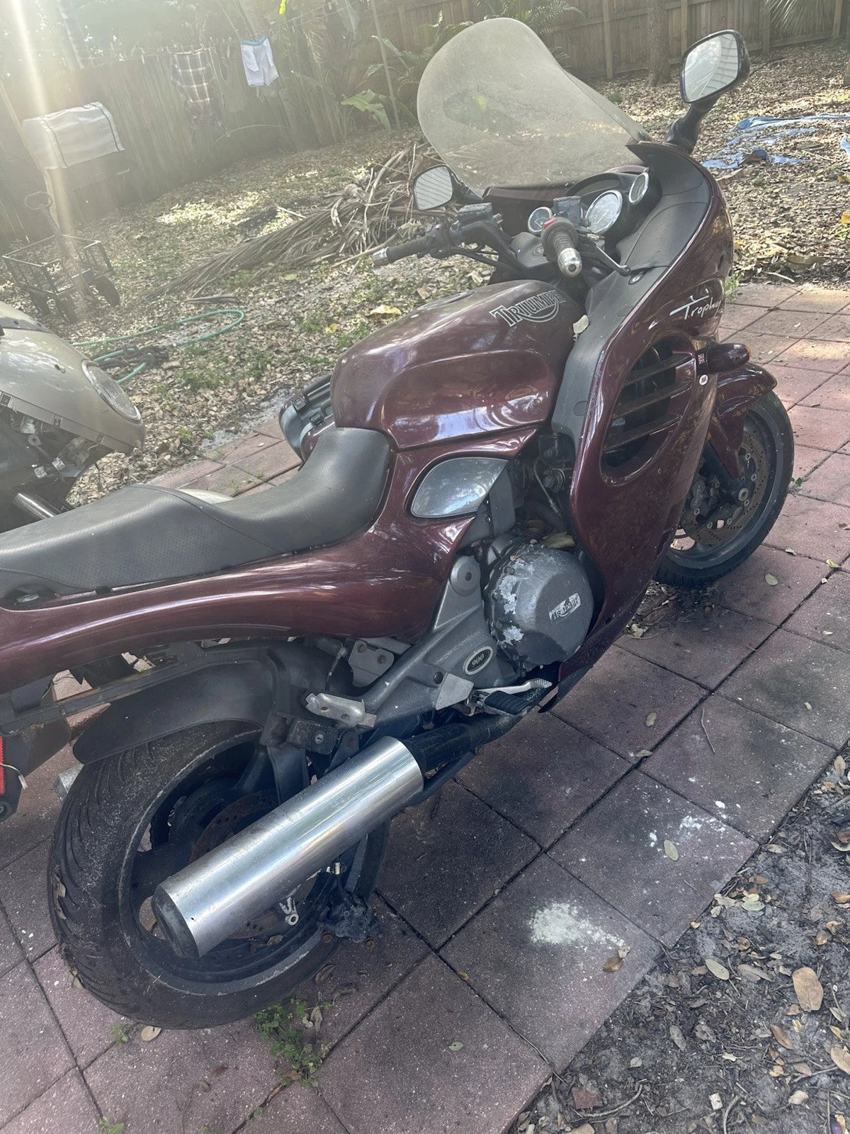 97 Triumph Trophy 900 OEM Carburetors Carbs - Parting Out Complete Bike