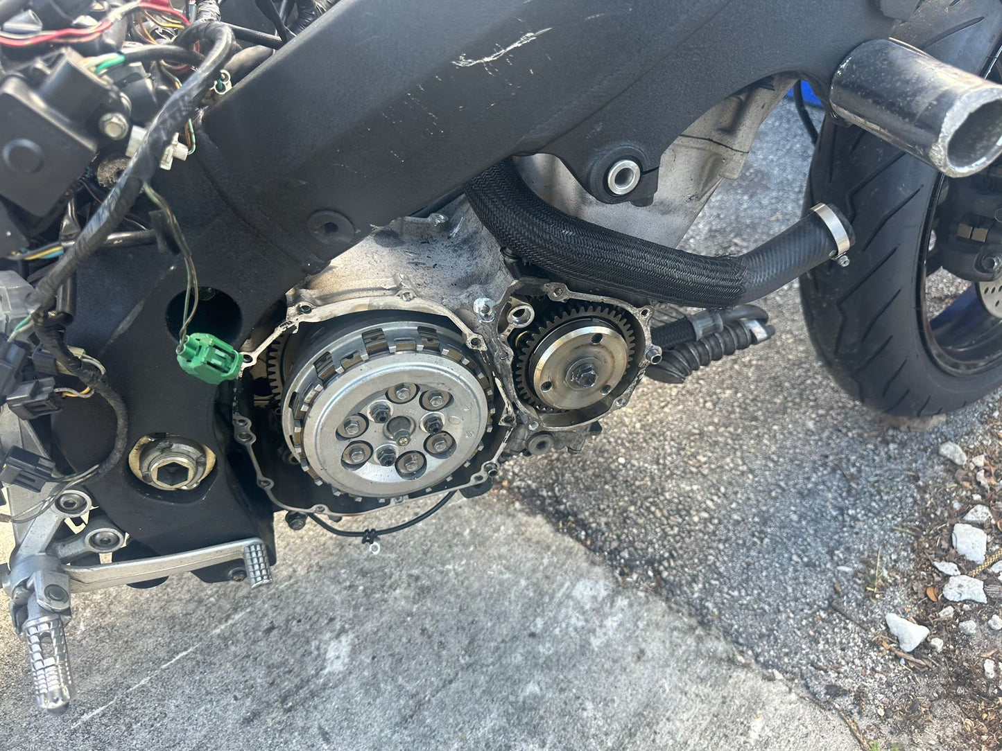 05 06 Suzuki GSXR 1000 project bike , engine questionable , clean title GSXR1000