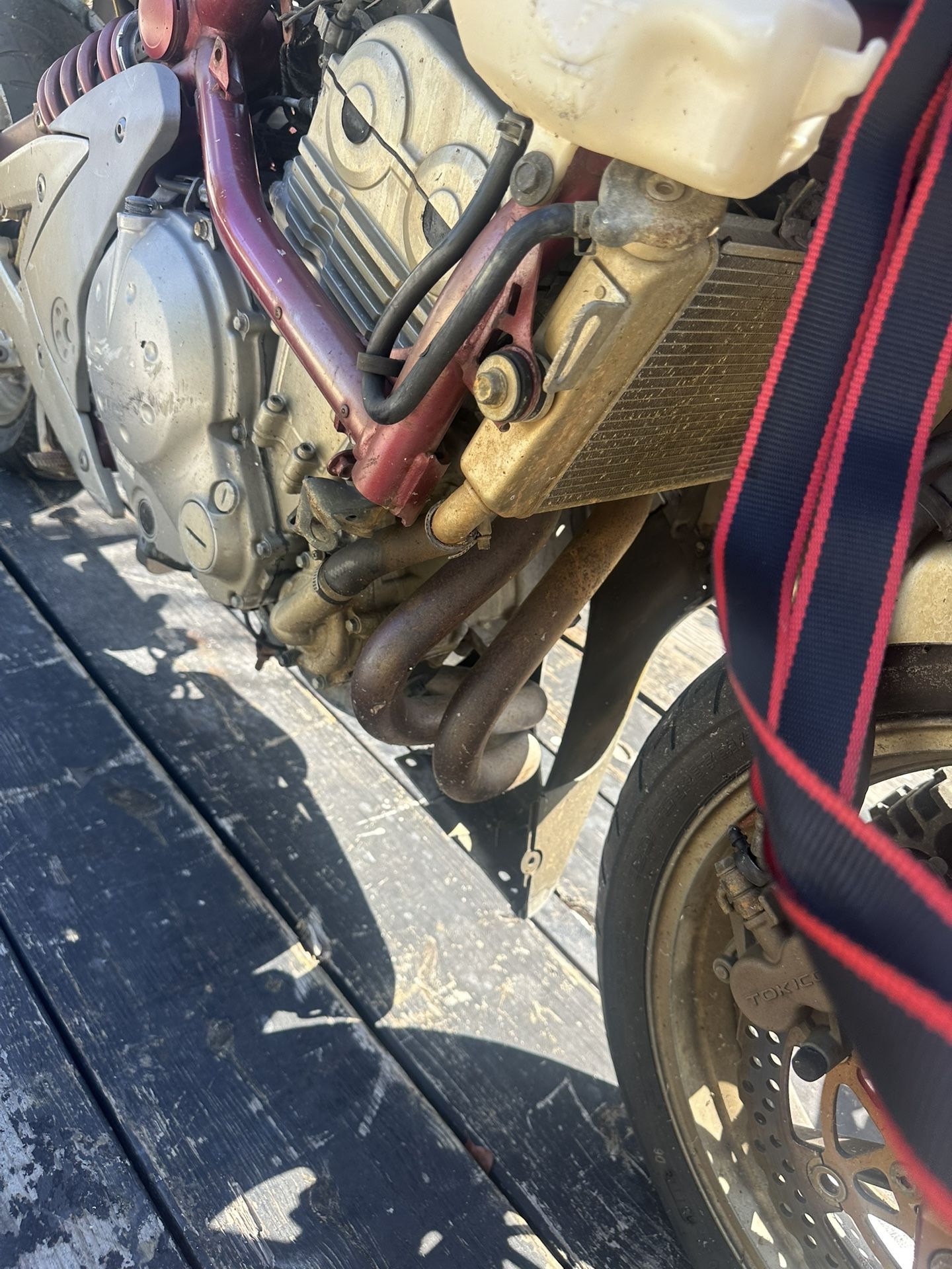 2006 Kawasaki EX650 Ninja 650R For Parts Or Will Sell Complete With A Bill Of Sale 2,000 miles