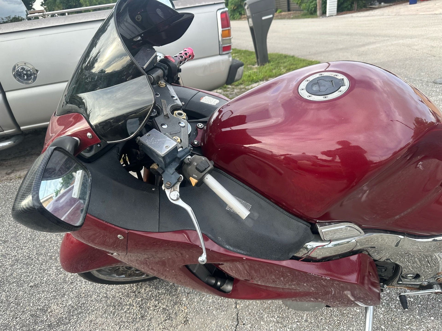 07 Suzuki Hayabusa 25,318 miles absolutely beautiful