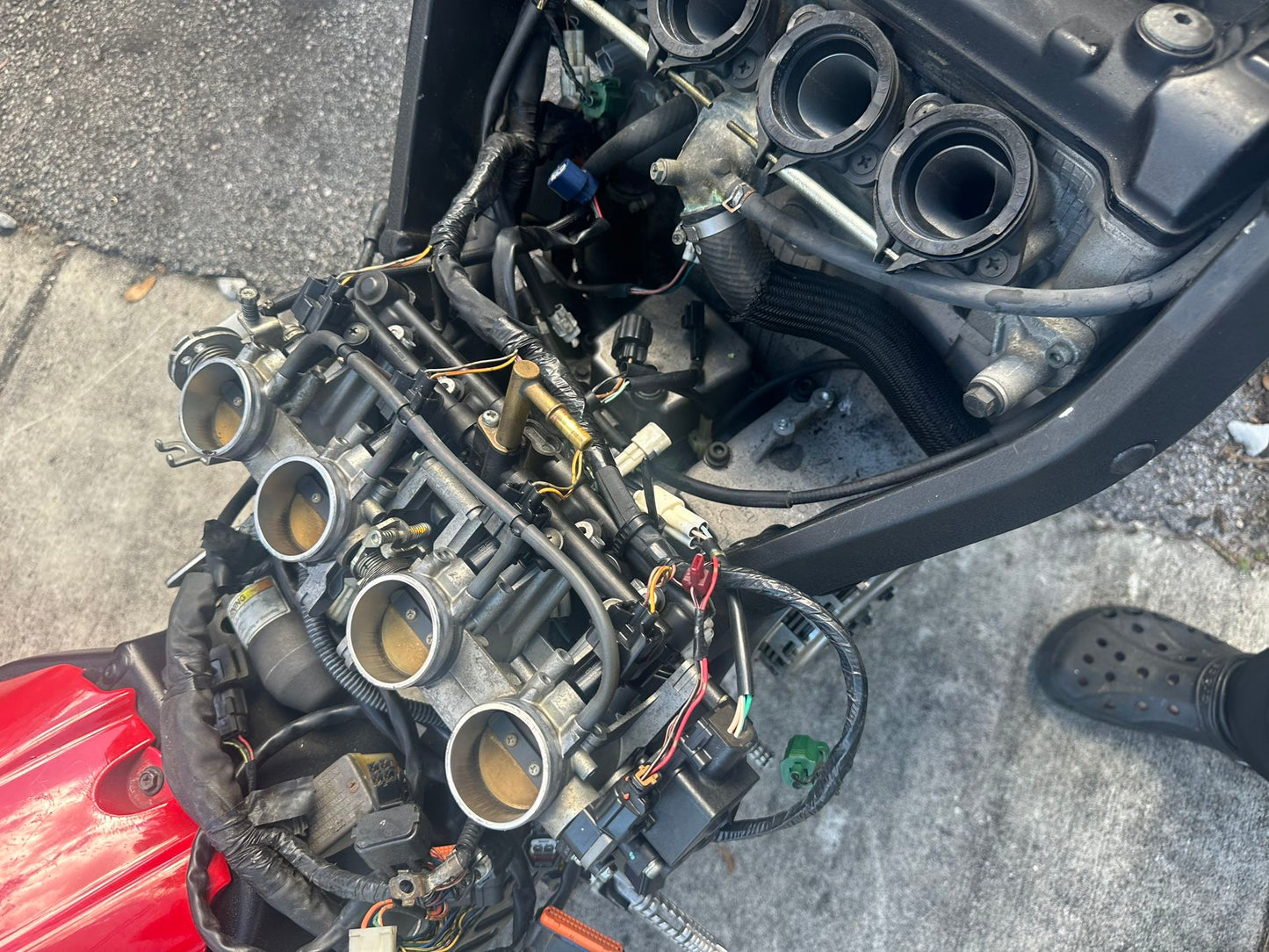 05 06 Suzuki GSXR 1000 project bike , engine questionable , clean title GSXR1000