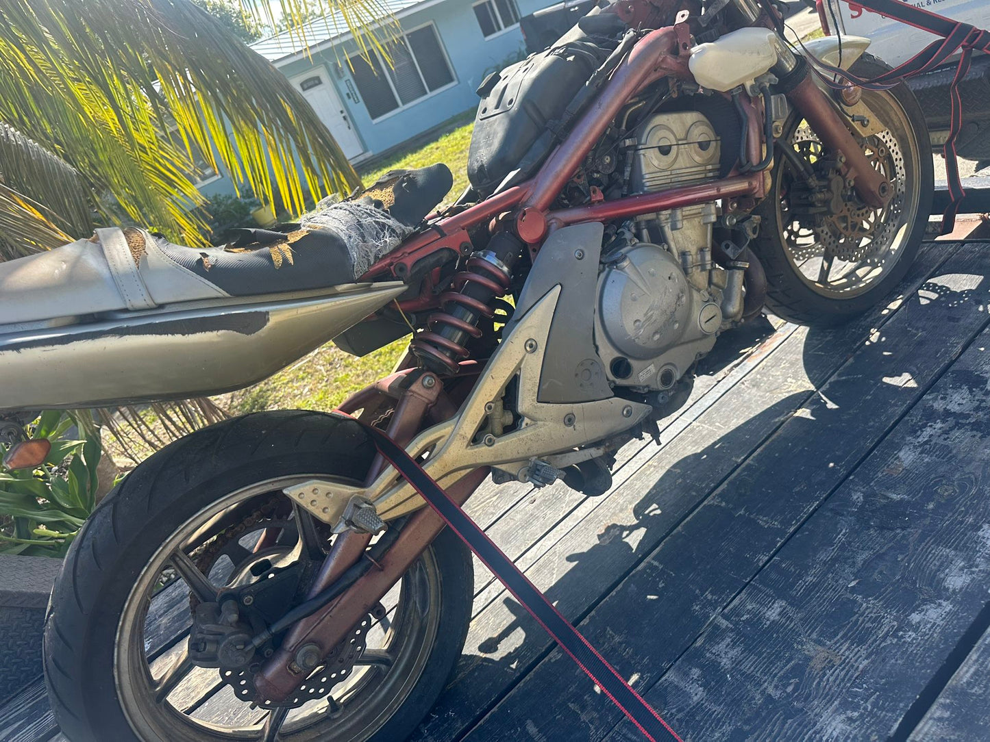 2006 Kawasaki EX650 Ninja 650R For Parts Or Will Sell Complete With A Bill Of Sale 2,000 miles