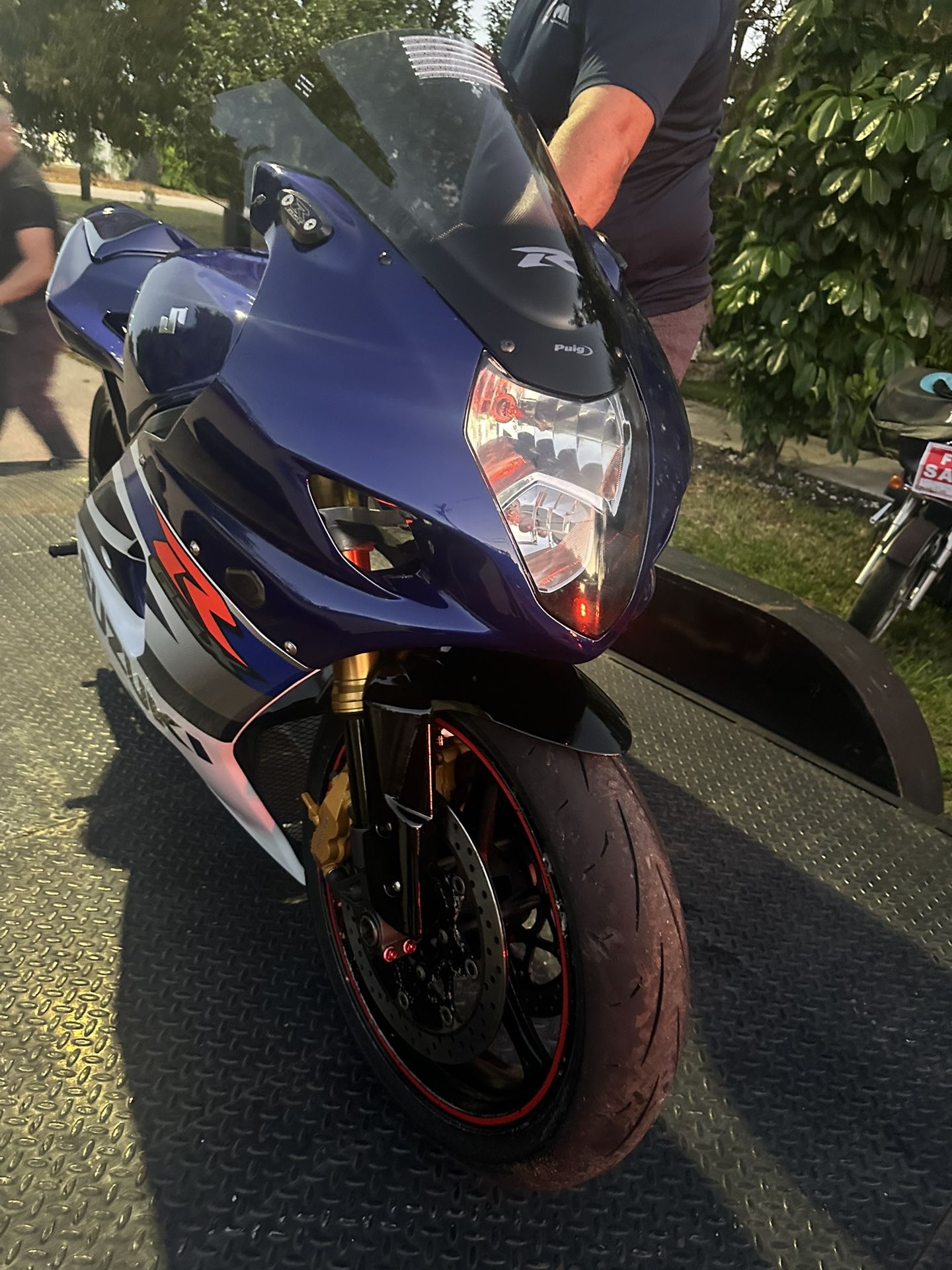 03 04 Suzuki GSXR 1000 Rolling Chassis as pictured or for parts