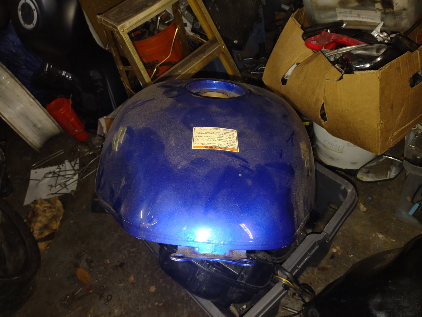 SOLD SOLD 01-07 Suzuki Hayabusa Gas Tank Generation 1 Busa Fuel Tank GSX1300R Petrol Cell