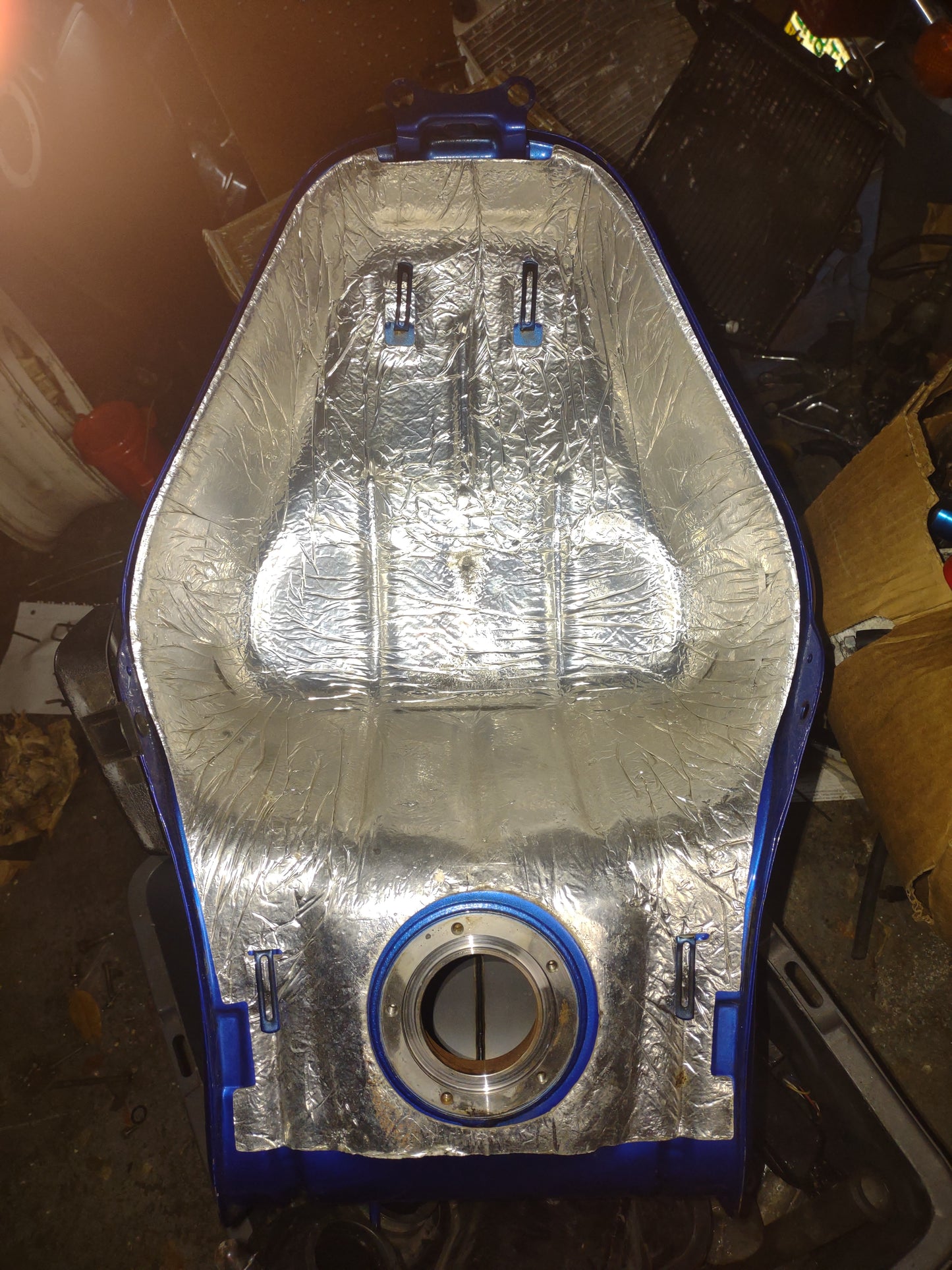 SOLD SOLD 01-07 Suzuki Hayabusa Gas Tank Generation 1 Busa Fuel Tank GSX1300R Petrol Cell