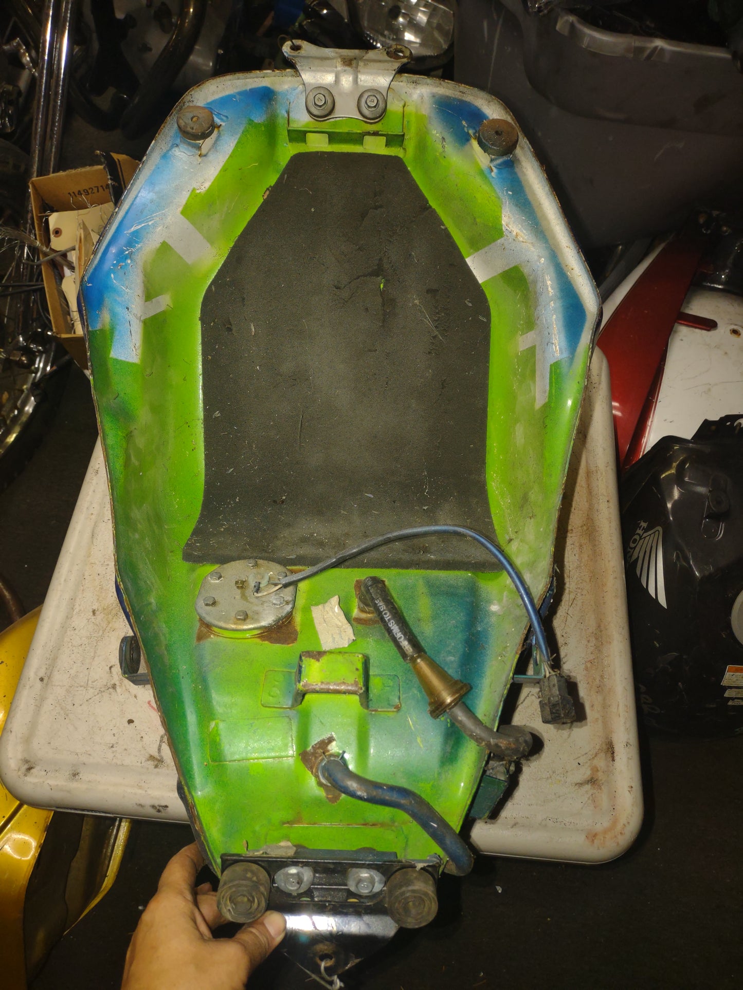 93 up Kawasaki ZX6 ZX-6 ZX6E Gas Fuel Petrol Tank Ninja 600 OEM