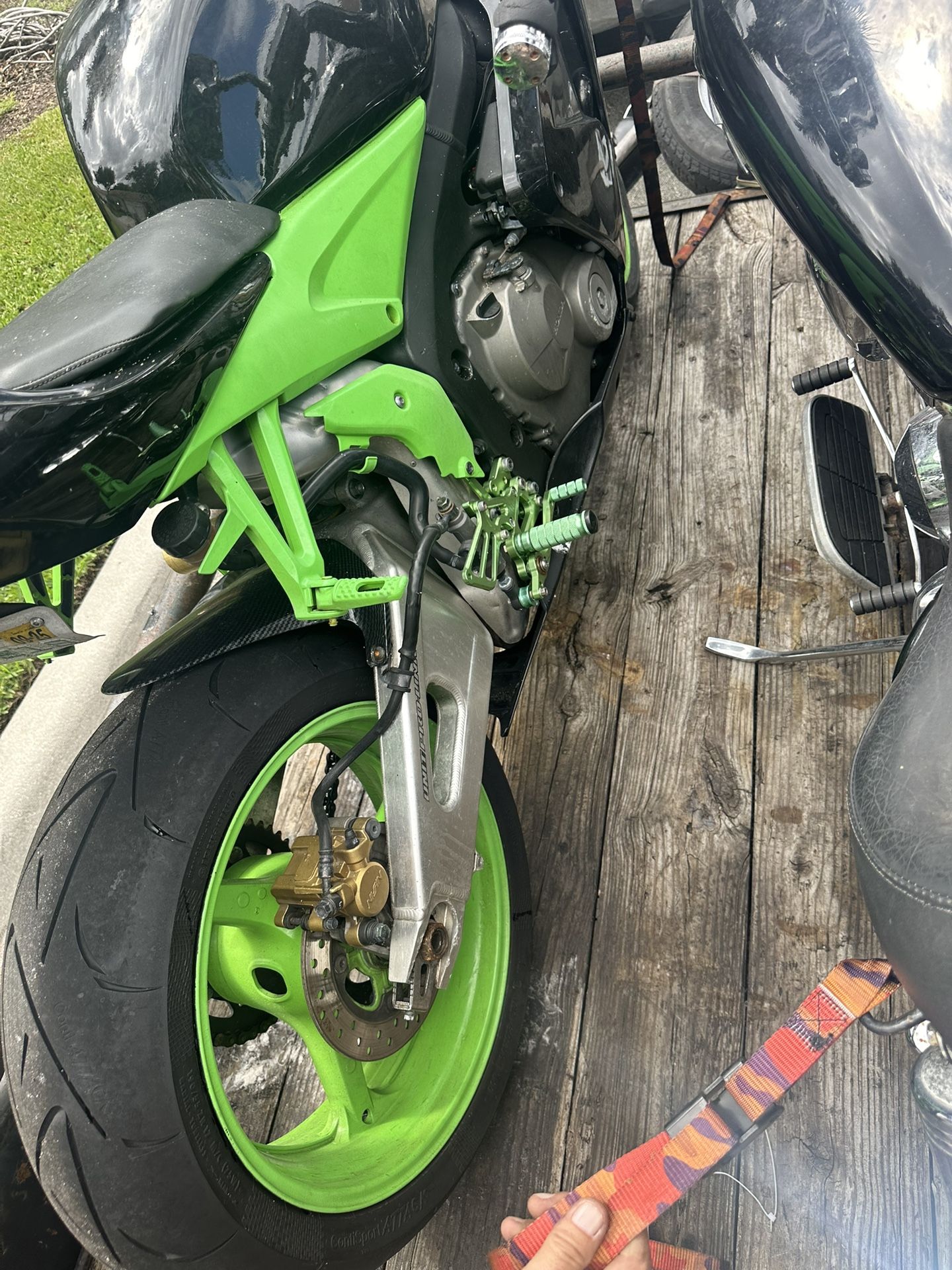 06 Honda CBR600RR For Parts or Complete 600RR Rims Headlight Fairings Frame Tank Damper Will Sell Complete