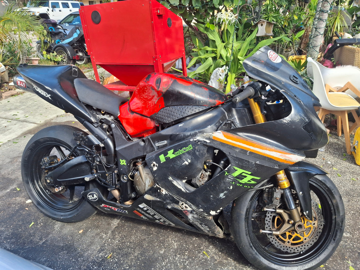 05 Kawasaki 636 Racing Bike ZX636 Streetfighter Clean Title 18,000 Miles